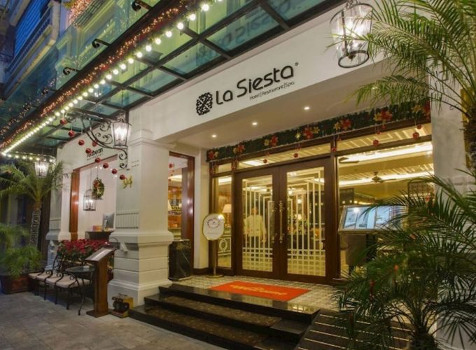 LA SIESTA PREMIUM HÀNG BÈ  4*
