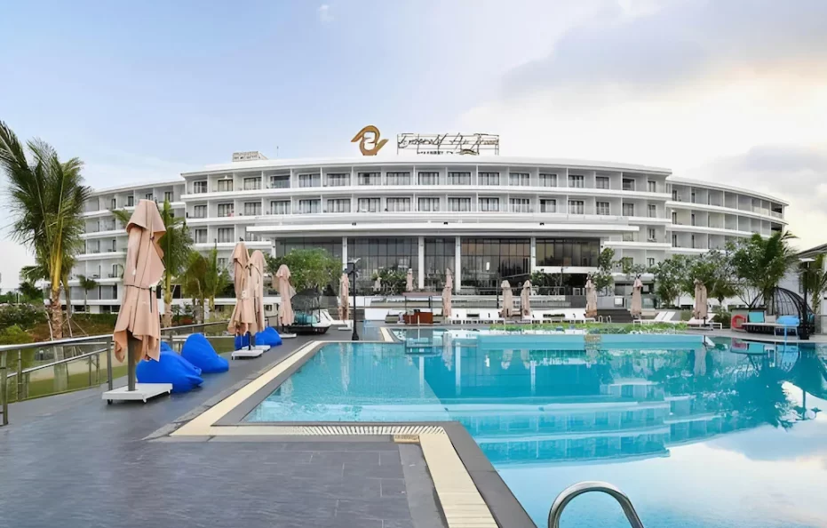 Khách Sạn Emerald Hồ Tràm