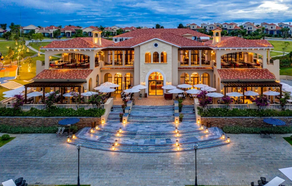 Khách Sạn Centara Mũi Né