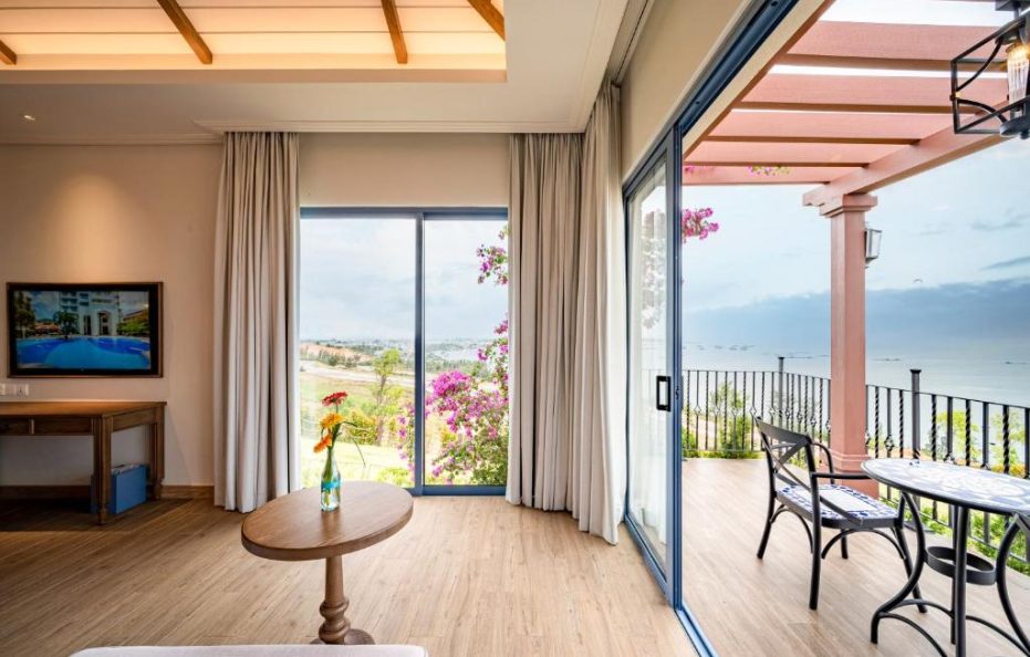 Khách Sạn Centara Mũi Né