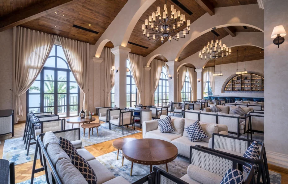 Khách Sạn Centara Mũi Né