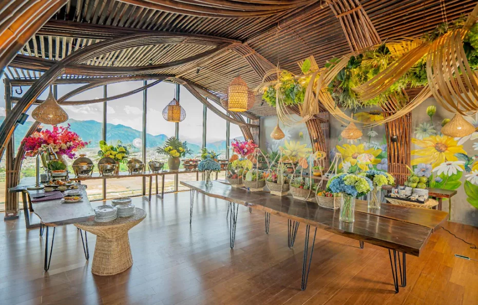 Khách Sạn The Signature Nha Trang