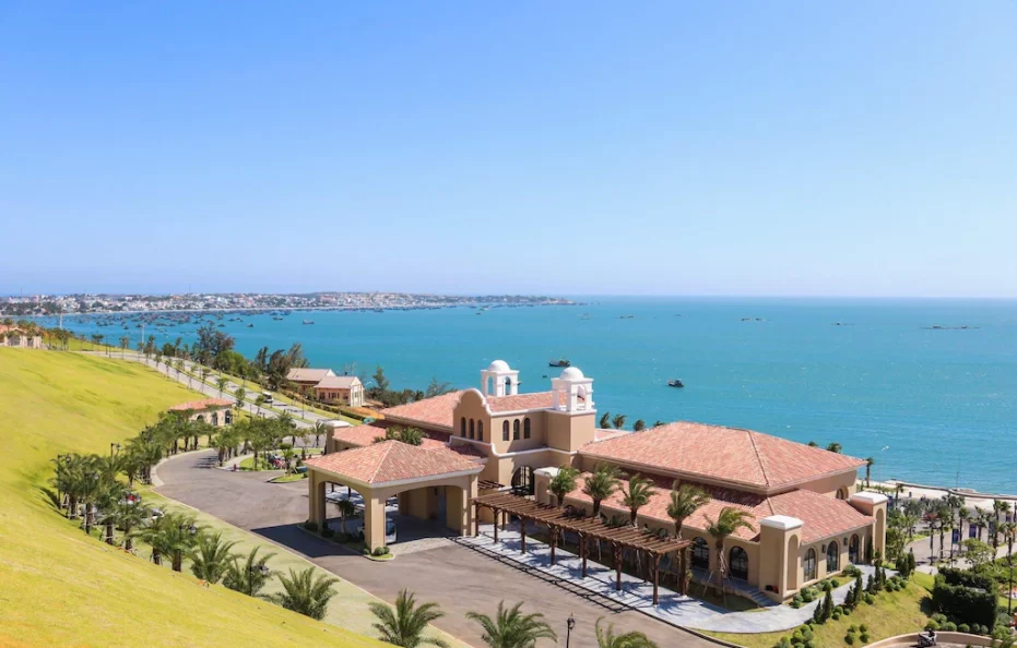 Khách Sạn Centara Mũi Né