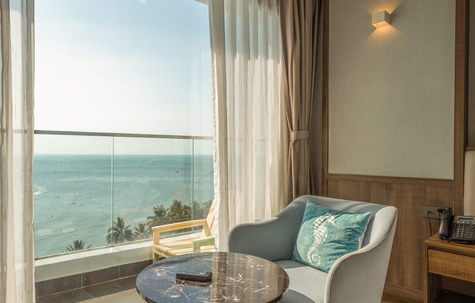 Deluxe Ocean Panorama King/Twin