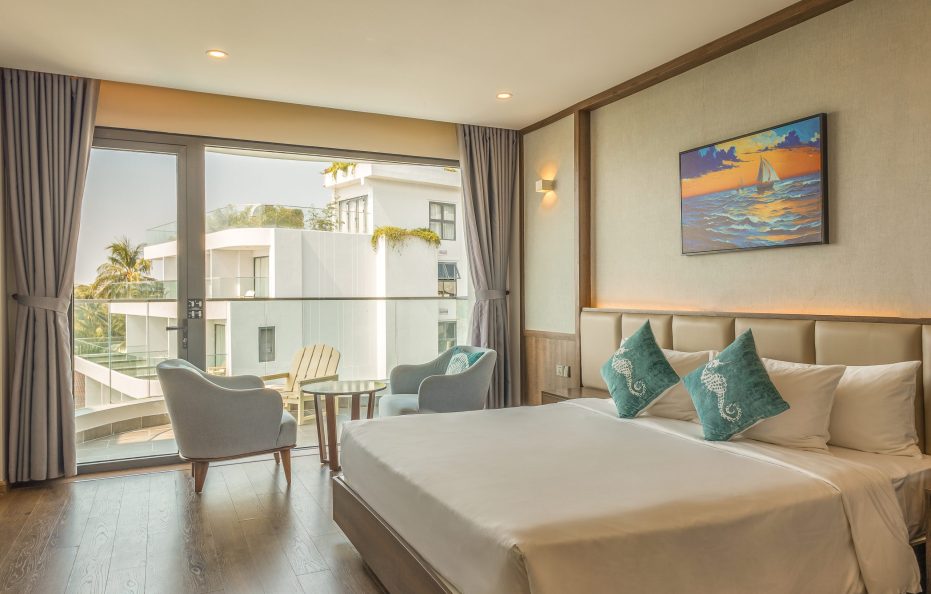 Deluxe Partial Ocean View King/Twin