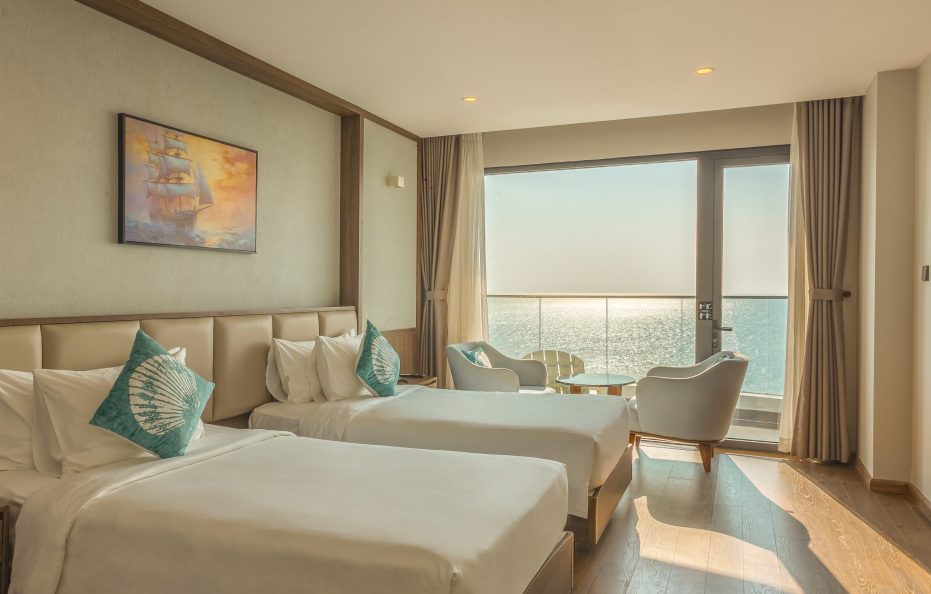 Deluxe Ocean Panorama King/Twin