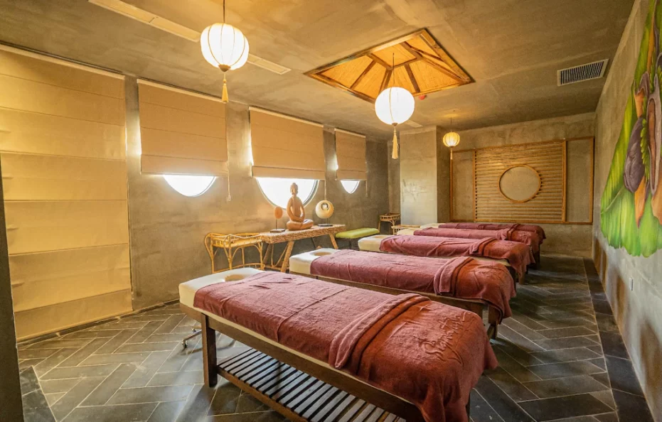 Khách Sạn The Signature Nha Trang