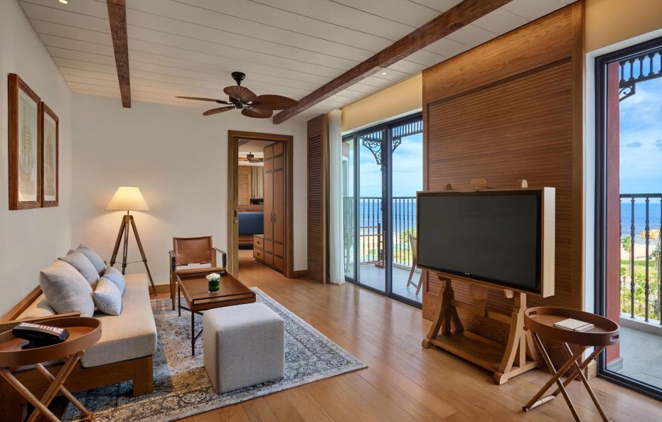 Admiral Suite with Oceanfront Seaview