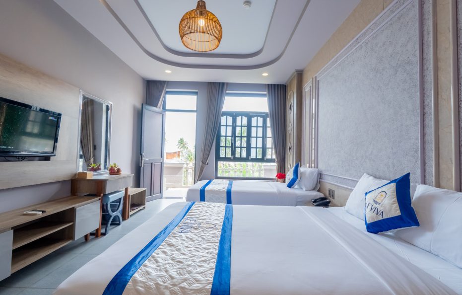 Deluxe Garden View Triple