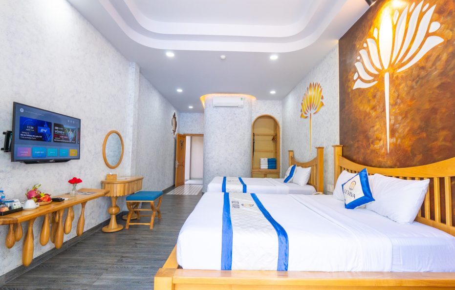 Premium Pool View Quad