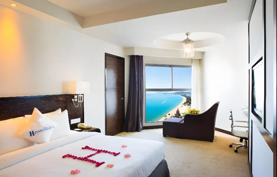 Deluxe Ocean View King/Twin