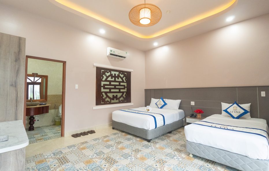 Premium Pool View Triple