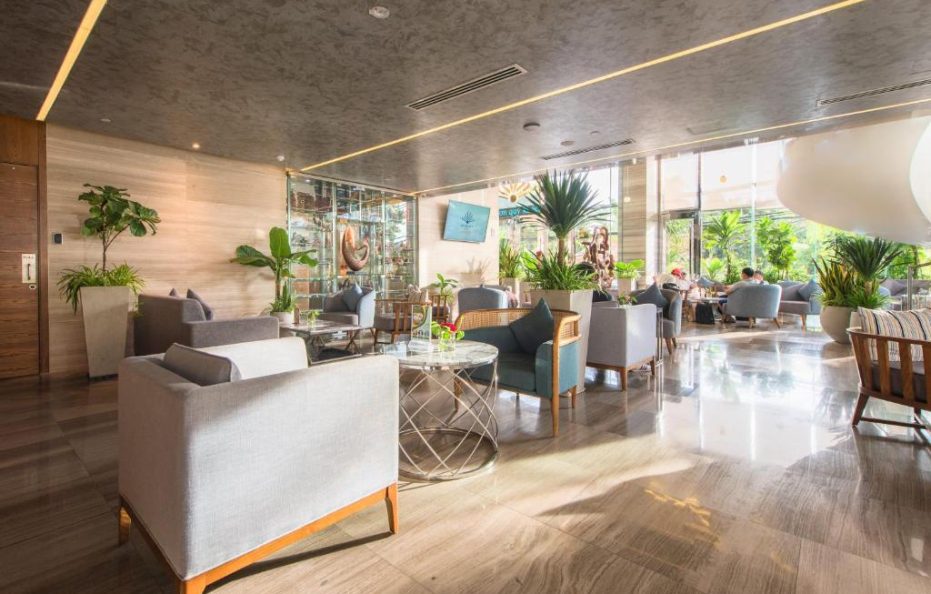 Khách sạn Queen Ann Nha Trang