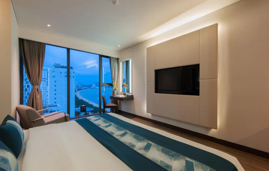 Grand Deluxe Seaview Double/Twin