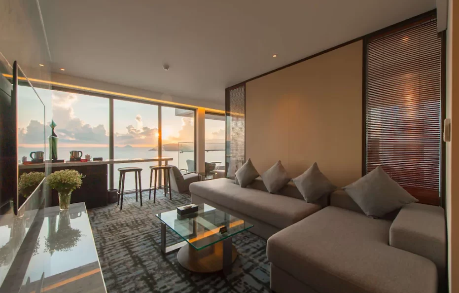 Queen Ann Suite Oceanview Balcony