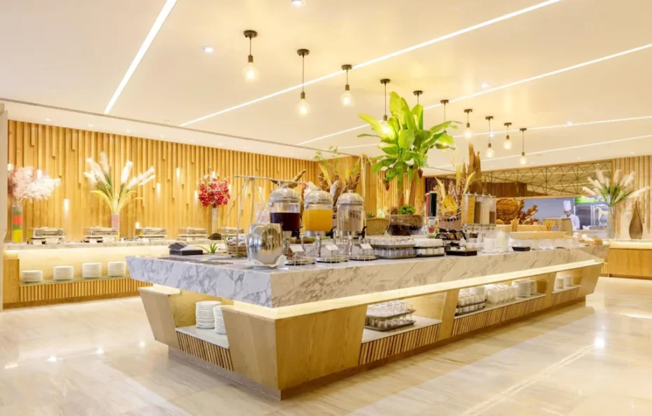 Khách sạn Queen Ann Nha Trang