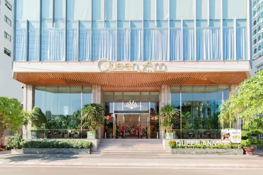 Khách sạn Queen Ann Nha Trang