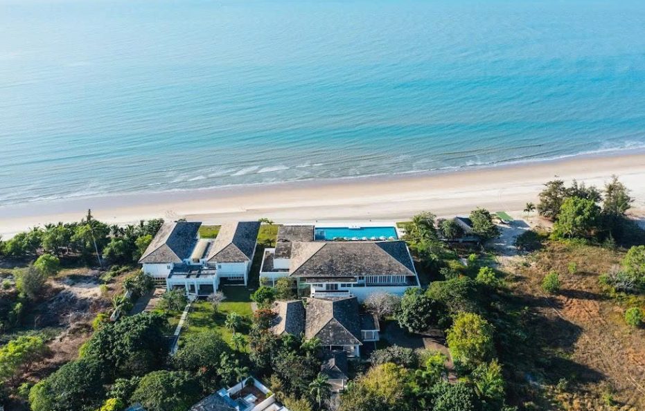 Khách sạn Azarai Kê Gà Bay