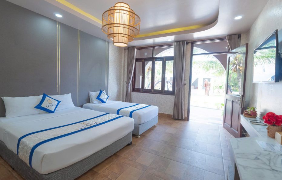 Deluxe Garden View Triple