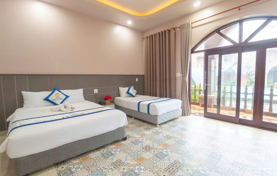 Premium Pool View Triple